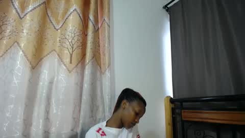 Snapshot of kittyfay_ chatting on 03.25.26 Fay online show from 03.25.26