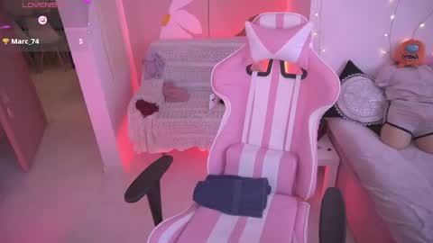 Snapshot of kittygrey chatting on 07.30.26 Samantha Grey online show from 07.30.26