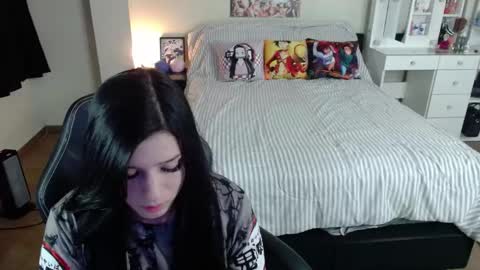 Isabel online show from 09.12.25