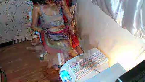 Snapshot of kittykatss chatting on 01.12.25 Viktoria online show from 01.12.25