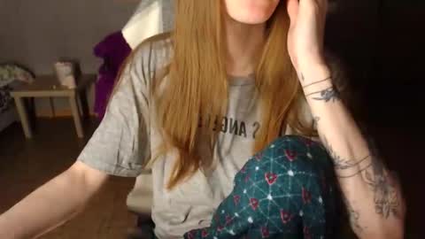 Snapshot of kittylovemoon chatting on 05.07.26 KittyloveMoon online show from 05.07.26