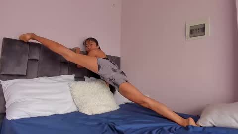 kitty  online show from 02.10.25