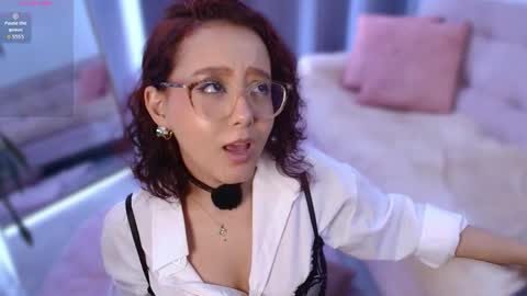 Snapshot of kittysophie_ chatting on 05.27.26 Sophie online show from 05.27.26