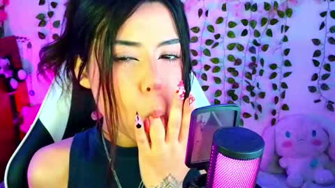 Kittyuwu  online show from 10.23.25