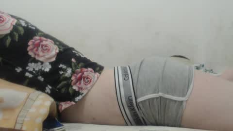 Snapshot of kittywhiteass chatting on 12.16.24 kittywhiteass online show from 12.16.24