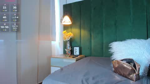 K I T T Y Y  online show from 09.17.25