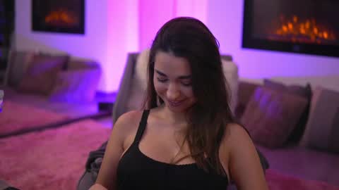 Snapshot of kity_sweet chatting on 01.18.25 Erika online show from 01.18.25