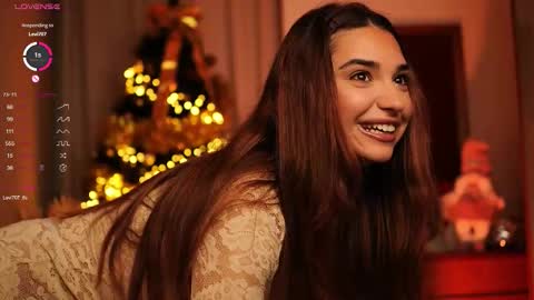 Snapshot of kity_sweet chatting on 12.03.25 Erika online show from 12.03.25