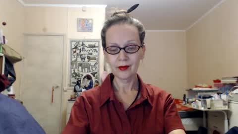 Snapshot of kiuminberry chatting on 01.01.25 KiuminBerry online show from 01.01.25