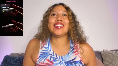 Snapshot of kiut_lili18 chatting on 09.28.25 Lili online show from 09.28.25