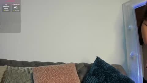 Snapshot of kiut_lili18 chatting on 12.02.25 Lili online show from 12.02.25