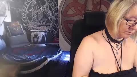 Michelle online show from 03.10.25