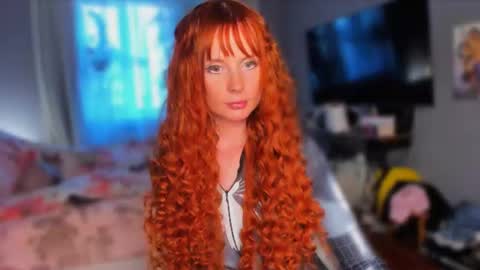 Snapshot of klementinagirl chatting on 06.27.26 Klementinafanslyklementina6661 online show from 06.27.26