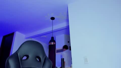 Snapshot of klinsmannwalton chatting on 11.06.25 klinsmannwalton online show from 11.06.25