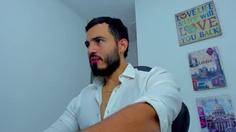 Snapshot of klinsmannwalton chatting on 11.19.25 klinsmannwalton online show from 11.19.25