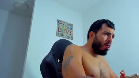 Snapshot of klinsmannwalton chatting on 11.23.25 klinsmannwalton online show from 11.23.25