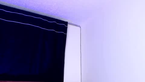 Snapshot of kloe_28 chatting on 02.26.25 Kloe online show from 02.26.25