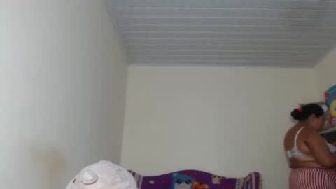 Snapshot of kloe_boobs chatting on 02.19.25 Kloe online show from 02.19.25