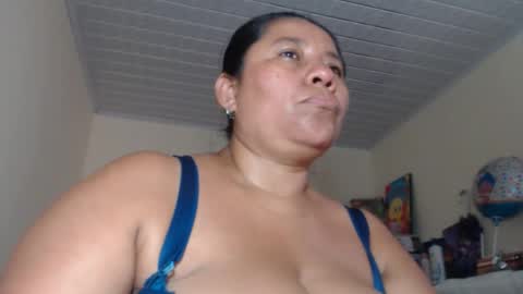 Snapshot of kloe_boobs chatting on 09.21.25 Kloe online show from 09.21.25