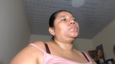 Snapshot of kloe_boobs chatting on 10.28.25 Kloe online show from 10.28.25