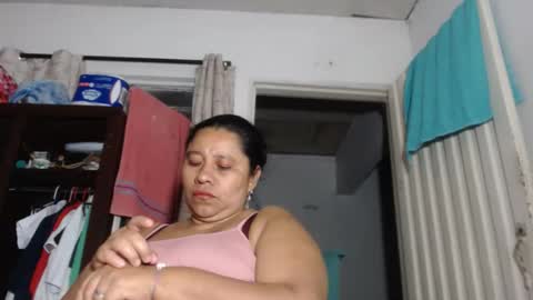 Snapshot of kloe_boobs chatting on 12.04.25 Kloe online show from 12.04.25