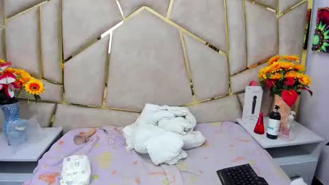 Snapshot of kloe_candy1 chatting on 10.26.25 kloe online show from 10.26.25