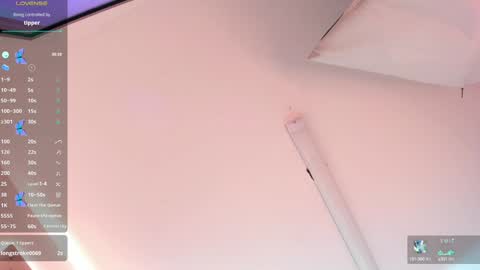 Snapshot of kloe_raize chatting on 12.14.24 Kloe online show from 12.14.24