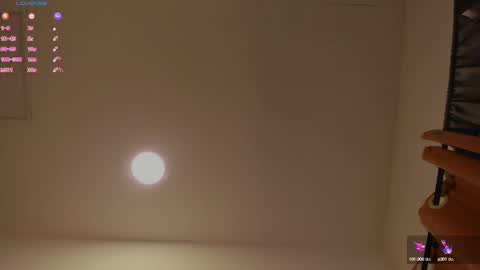 Snapshot of kloe_raize chatting on 09.20.25 Kloe online show from 09.20.25