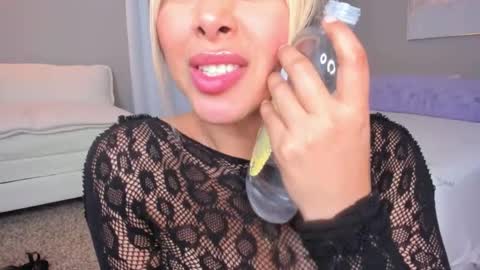 kloewandan online show from 02.21.25