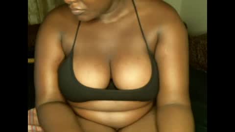 Snapshot of kmagie chatting on 01.26.25 kmagie online show from 01.26.25