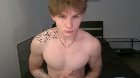 Snapshot of knotsiemens chatting on 11.27.25 Adam online show from 11.27.25