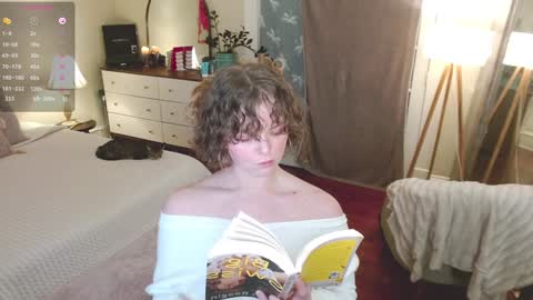 Snapshot of knowlita chatting on 12.12.24 knowlita online show from 12.12.24