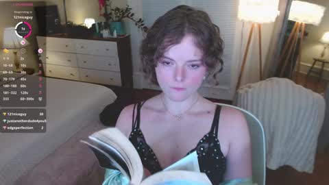 Snapshot of knowlita chatting on 01.07.25 knowlita online show from 01.07.25