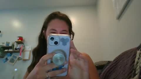 Snapshot of ko_rides chatting on 09.17.25 ko_rides online show from 09.17.25