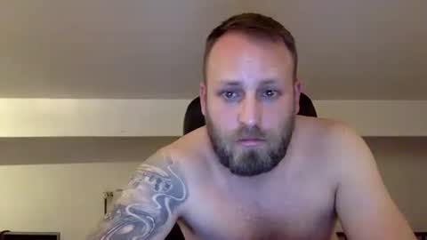 Snapshot of kobasic chatting on 01.08.25 hugo online show from 01.08.25