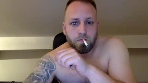 Snapshot of kobasic chatting on 01.10.25 hugo online show from 01.10.25