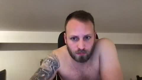 Snapshot of kobasic chatting on 01.23.25 hugo online show from 01.23.25