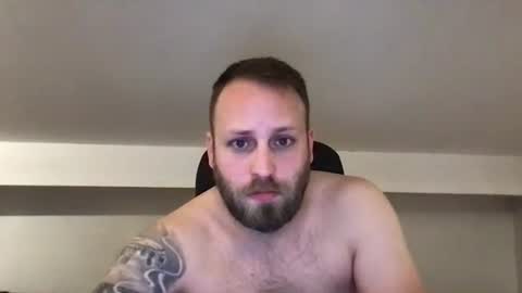 Snapshot of kobasic chatting on 01.29.25 hugo online show from 01.29.25