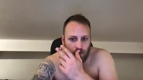 Snapshot of kobasic chatting on 01.29.25 hugo online show from 01.29.25