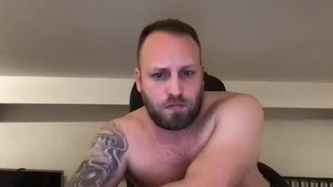 Snapshot of kobasic chatting on 02.21.25 hugo online show from 02.21.25