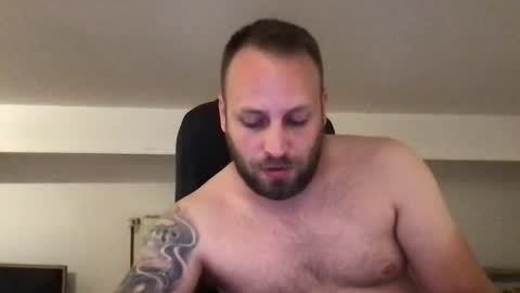 Snapshot of kobasic chatting on 09.09.25 hugo online show from 09.09.25