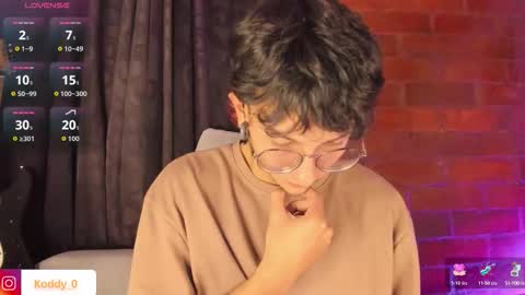 Koddy Independent model online show from 09.25.25