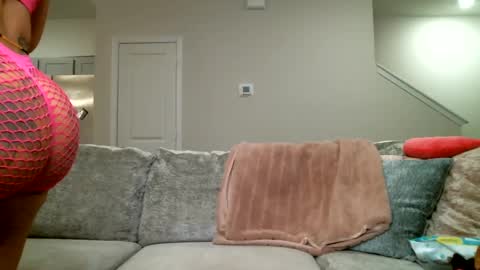 Koko Kwinn online show from 02.05.25