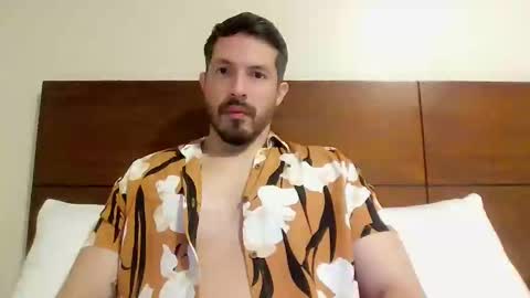 kolombianox online show from 10.19.25