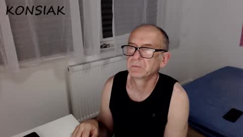 Komsiak online show from 09.19.25