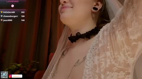 Snapshot of koracrosbie chatting on 01.04.25 Kora TG channel online show from 01.04.25