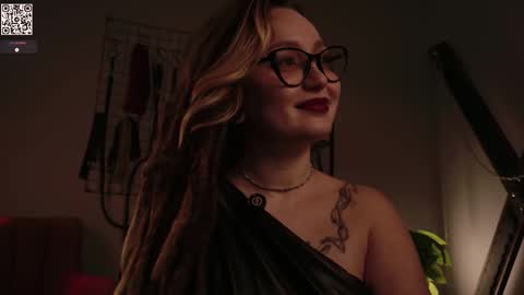 Snapshot of koracrosbie chatting on 09.23.25 Kora TG channel online show from 09.23.25