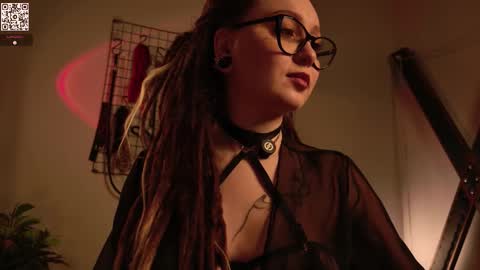 Snapshot of koracrosbie chatting on 11.14.25 Kora TG channel online show from 11.14.25