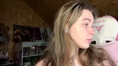 Snapshot of korialmas chatting on 07.08.26 Nova online show from 07.08.26