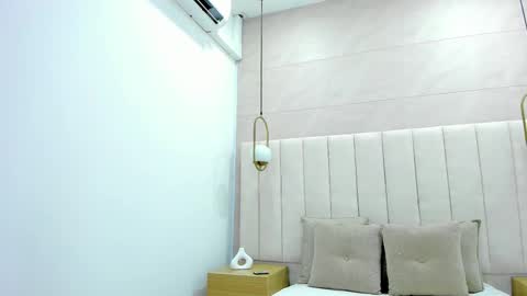 K O S M I C online show from 03.05.25